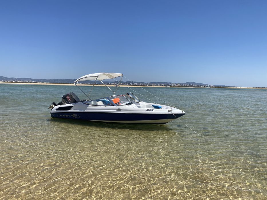 Barco Chaparral c/ motor fora de bordo, Proa Aberta 6 lugares