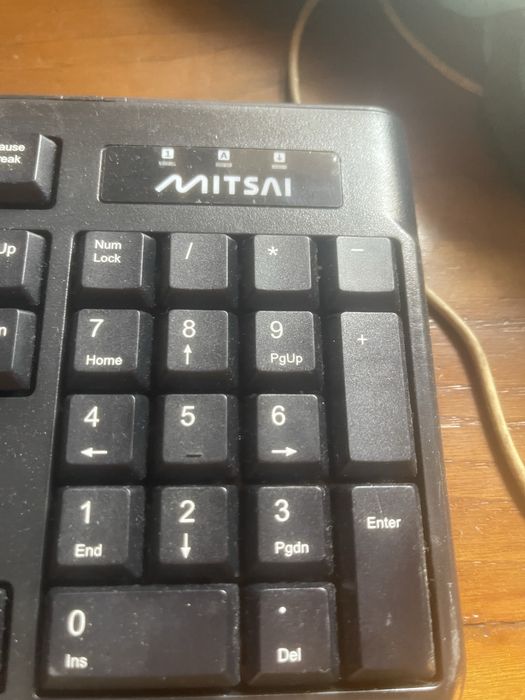 Teclado mitsai usado