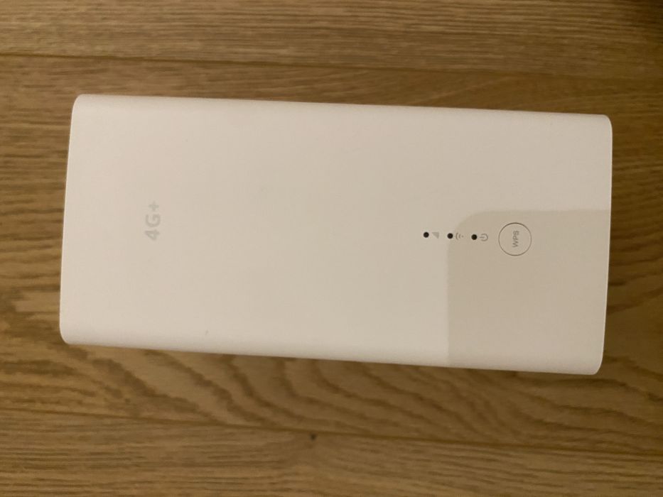 Zestaw HUAWEI B628 ROUTER + Acess Point (PoE) + zasilacz PoE Ubiquity