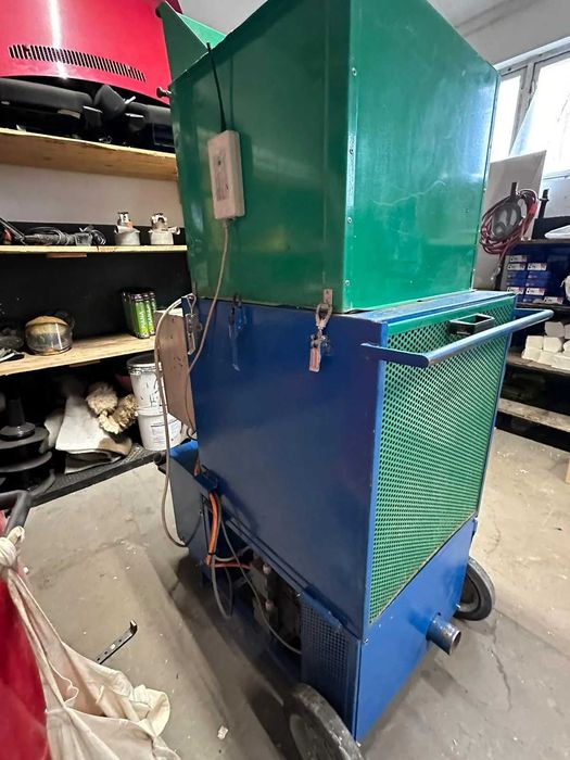 Używana maszyna do wdmuchiwania izolacji Isocell Isoblow Standard Plus