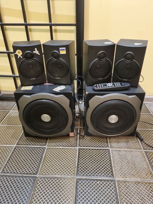 Акустика ,колонки F&D  a521  на запчасти или под восстановление