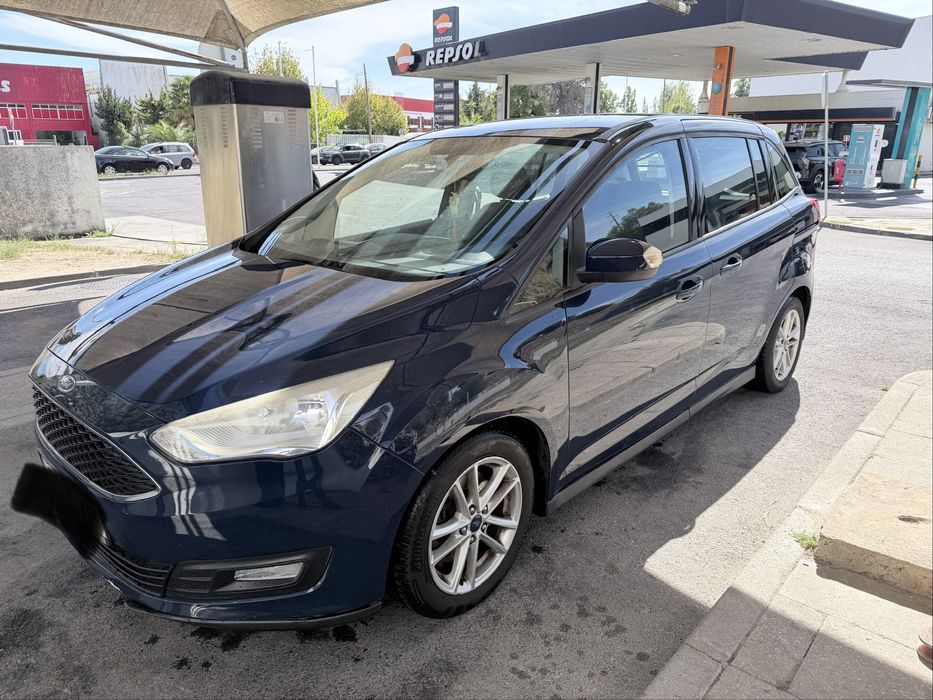 Ford C-Max 2017 - Muito Estimado - Revisão Feita - Pronto a Andar — photo 2
