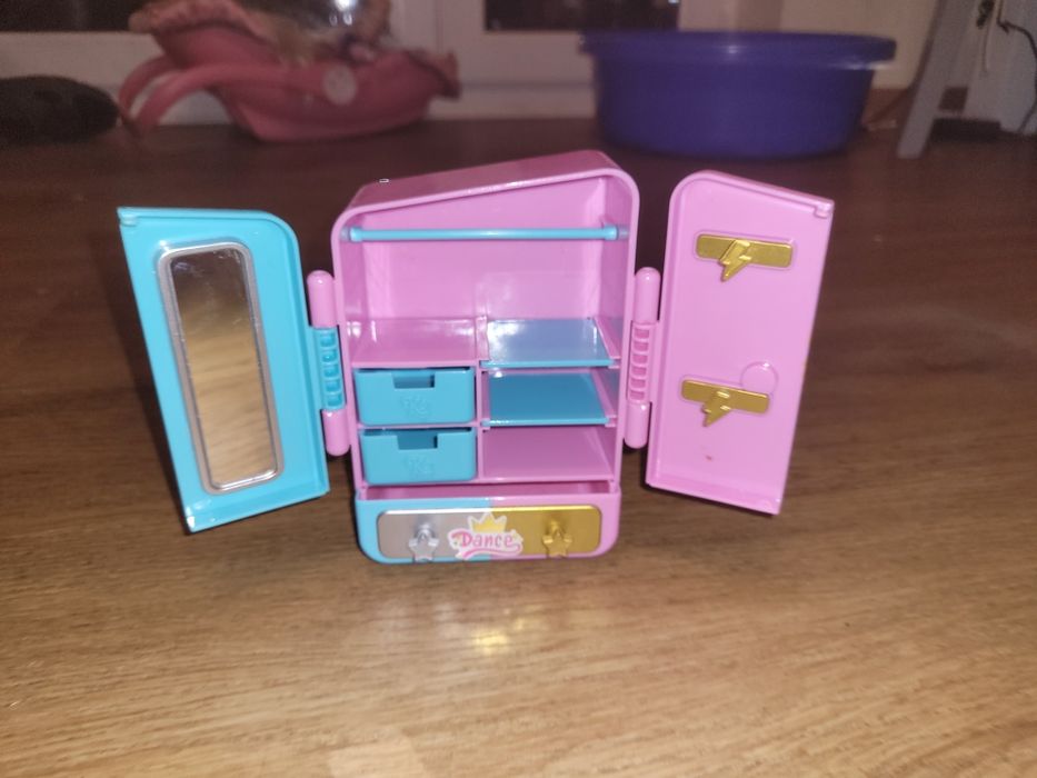 Lalka Kooky Loos z szafą