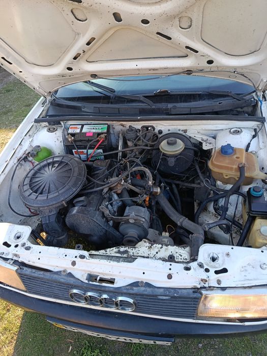 Продам Audi 80 1.6 бензин