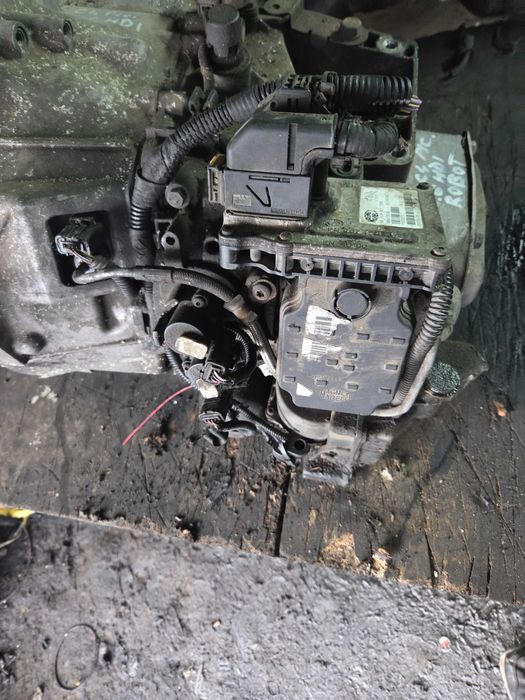 c4 Picasso 1.6 hdi 9hz skrzynia biegów + wybierak automat robot 20DS22