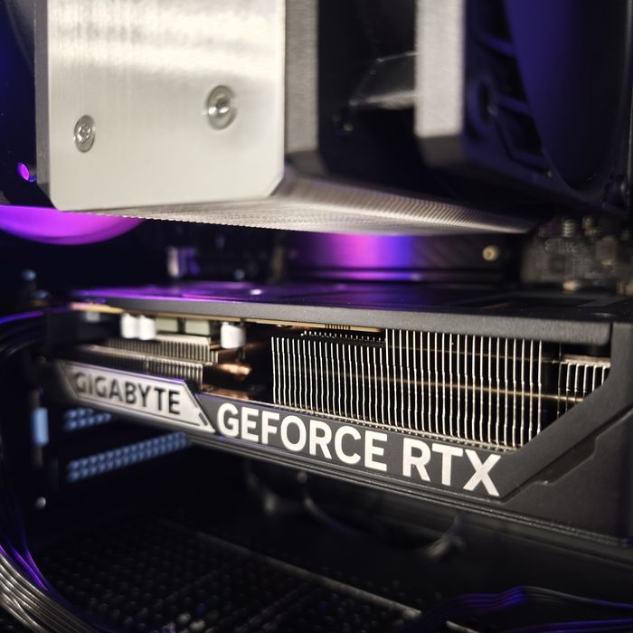Komputer do eSportu FRAG Ryzen 5 9600X RTX 5060 - pytaj o film!