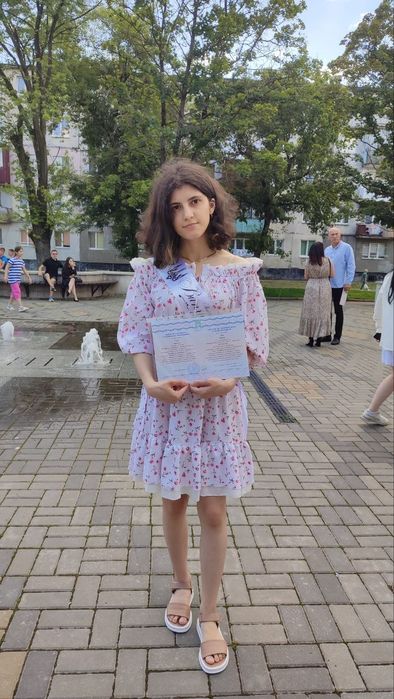 Продам нову сукню