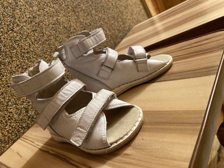 Ортопедичні босоніжки Kena