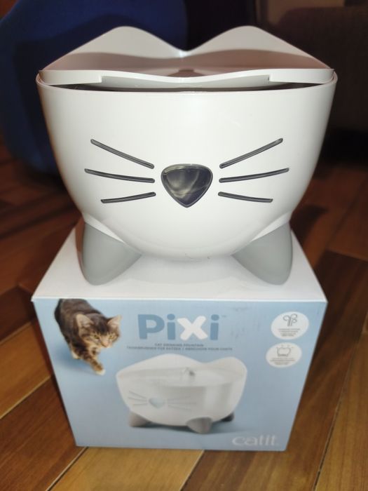 Catit PIXI poidełko/fontanna dla kota - 2,5L + 2 filtry w zestawie