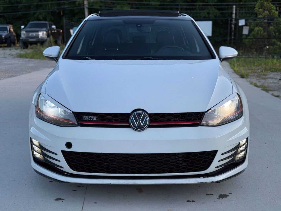 Volkswagen Golf GTI SE      2015