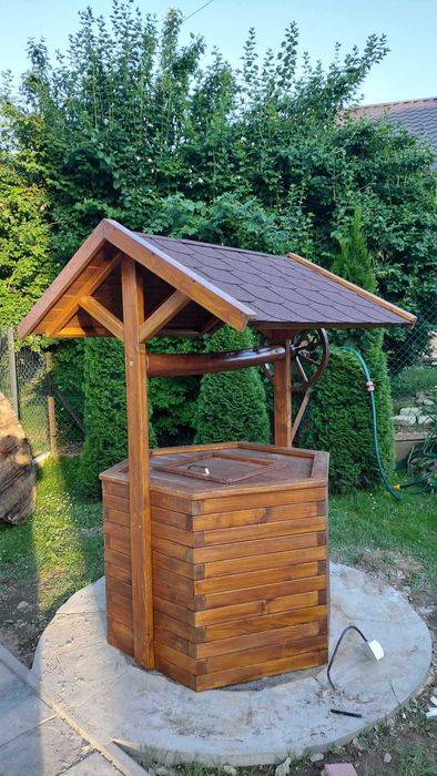 Obudowa Studni ozdobna, drewniana