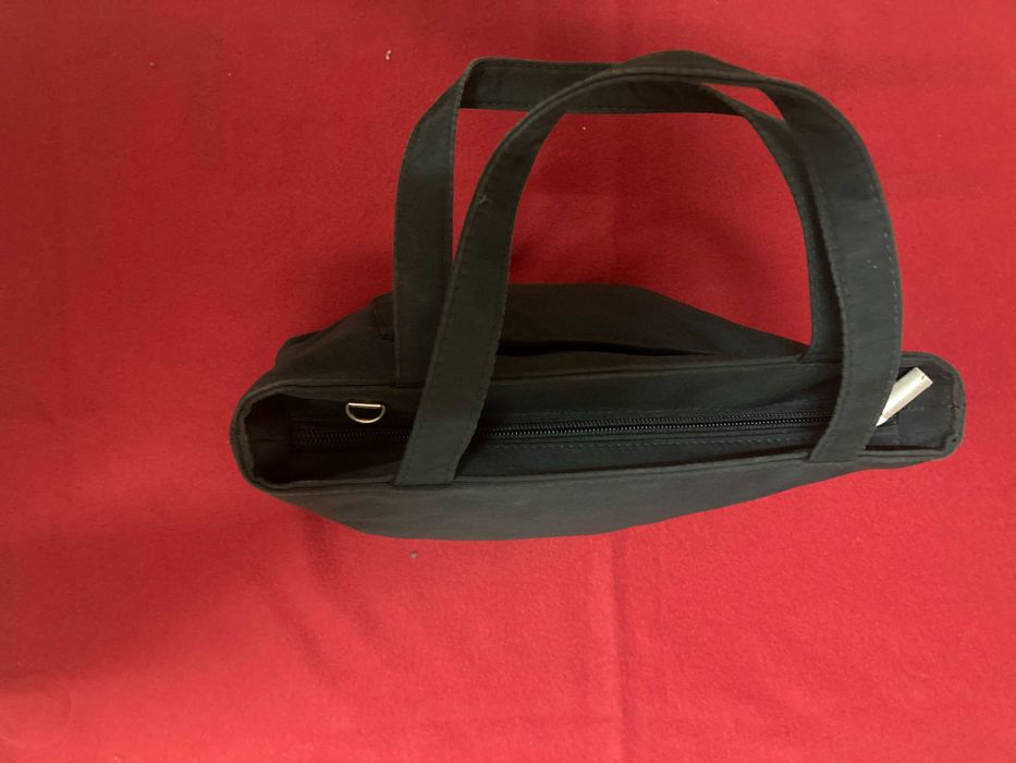 Mala de senhora elegante, preta