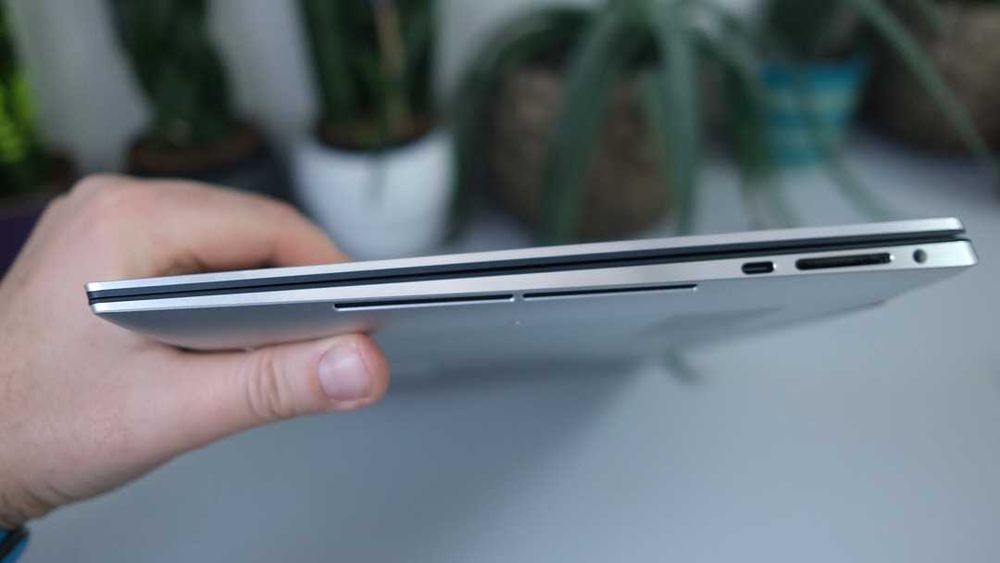 XPS 9520 i7 -12700 h 16 GB ram 512 ssd RTX 3050 15.6 FHD гарний стан