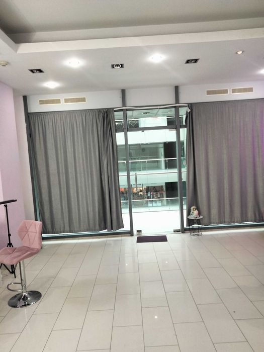 Самый центр города. Свое помещение в т\ц Афина.