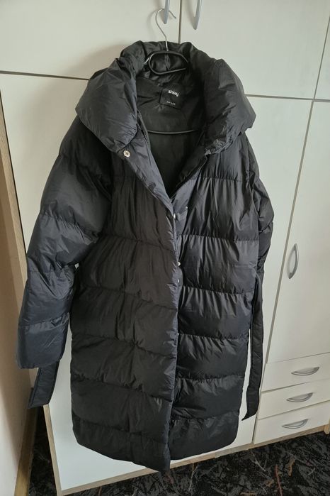 Pikowany płaszcz z kapturem roz L