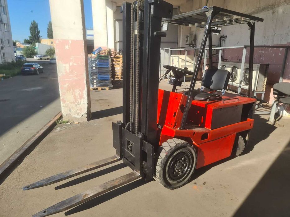 Продам навантажувач БАЛКАНКАР ЕВ 717.33 з АКБ (2.0 тонни)