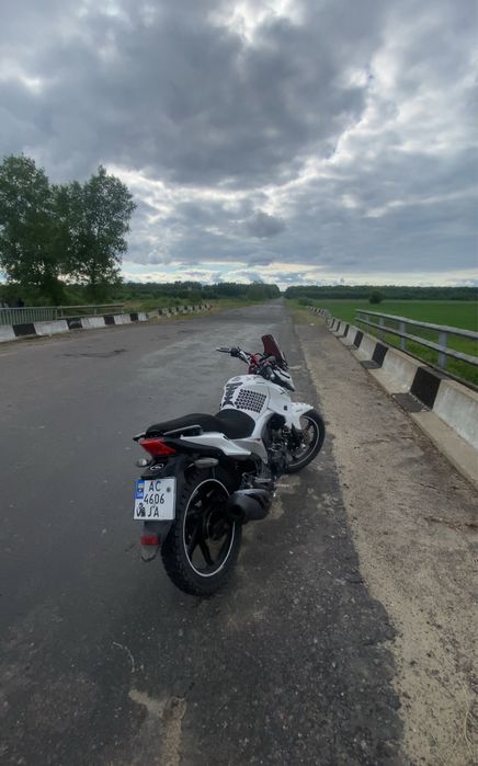 Lifan kp 200 білий