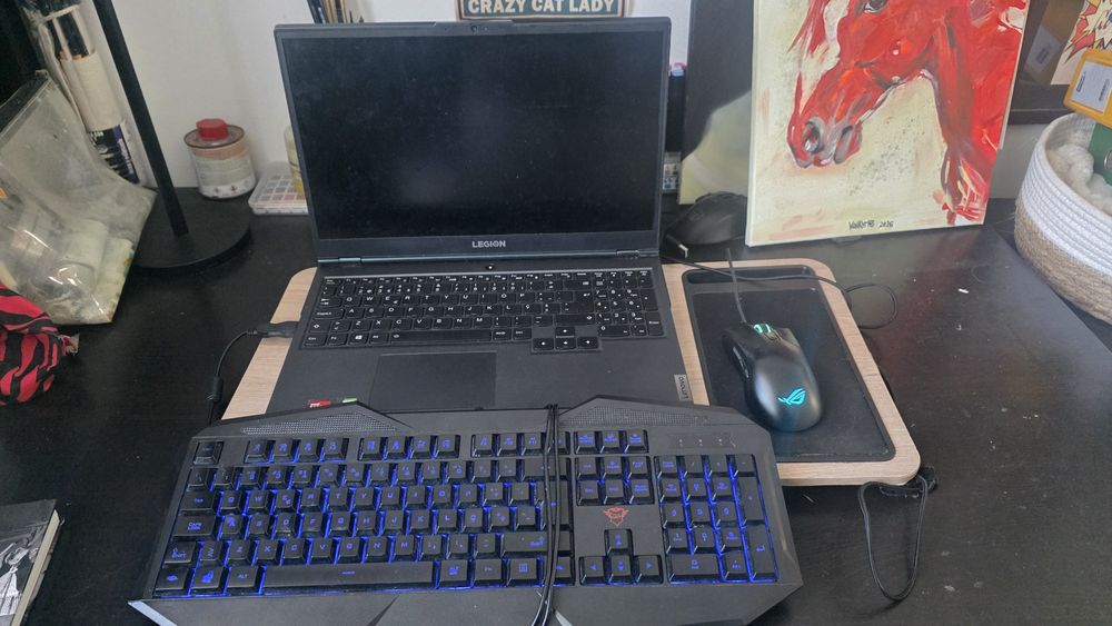 Vendo este portatil da legion 

Anúncio de Venda - Notebook Gamer Leno