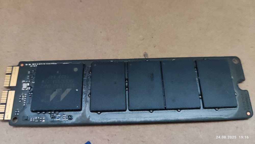 Apple Makbook Пам'ять