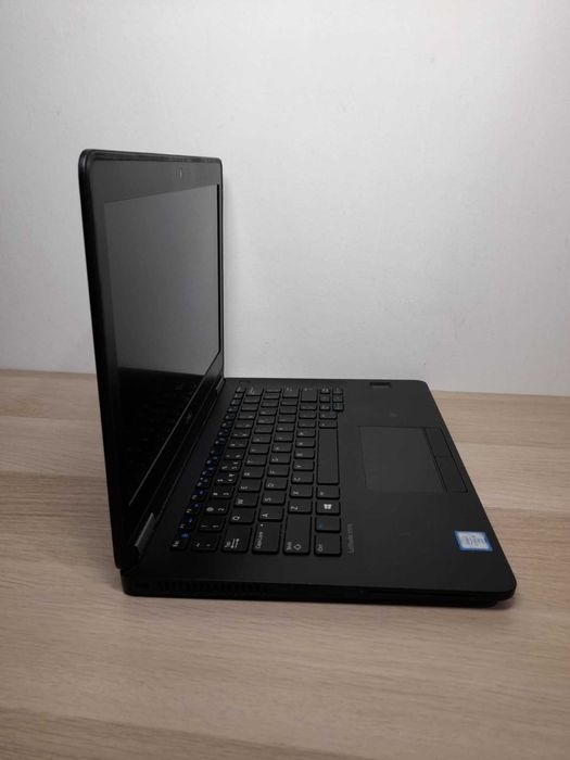Dell Latitude E7270 - Intel Core i5 / 8Gb / SSD / Windows 11