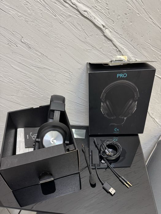 Słuchawki gamingowe Logitech PRO bardzo dobry stan świetna jakość
