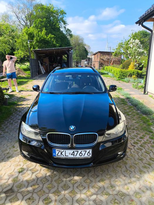 BMW E91 2011 2.0 163 km
