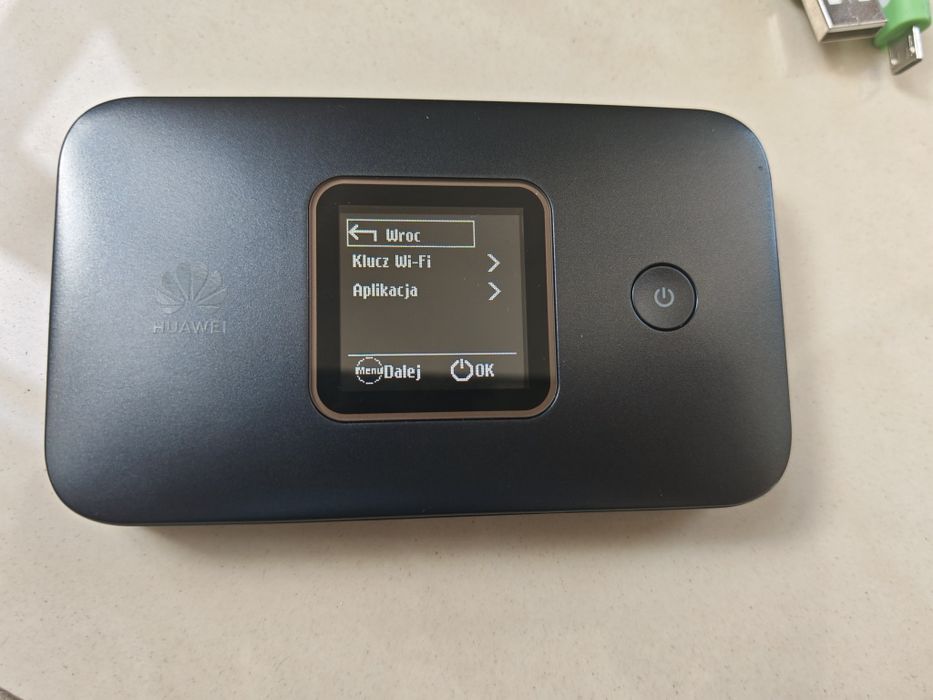 Router mobilny bezprzewodowy wifi Huawei na kartę SIM z ładowarką