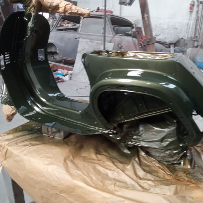 Vespa FL 2 restaurada recentemente é só meter gasolina e andar