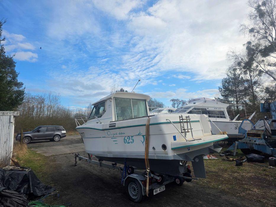 Łódź motorowa Ocqueteau 625 Volvo penta TAMD 22 Diesel