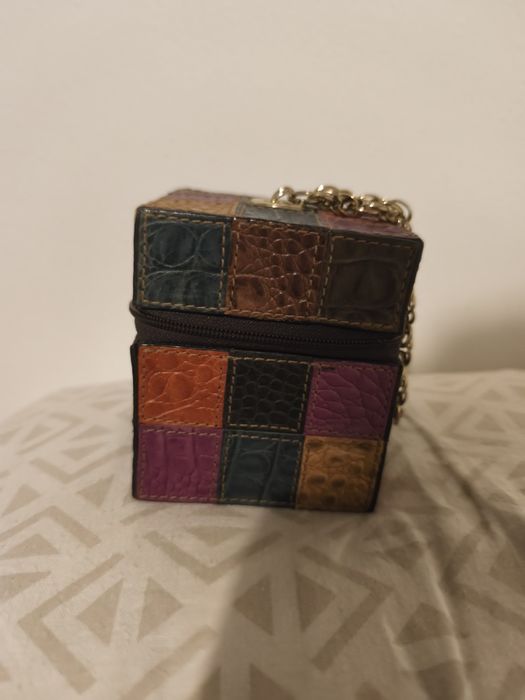 Vendo Mala  Nova para Cerimônias a!