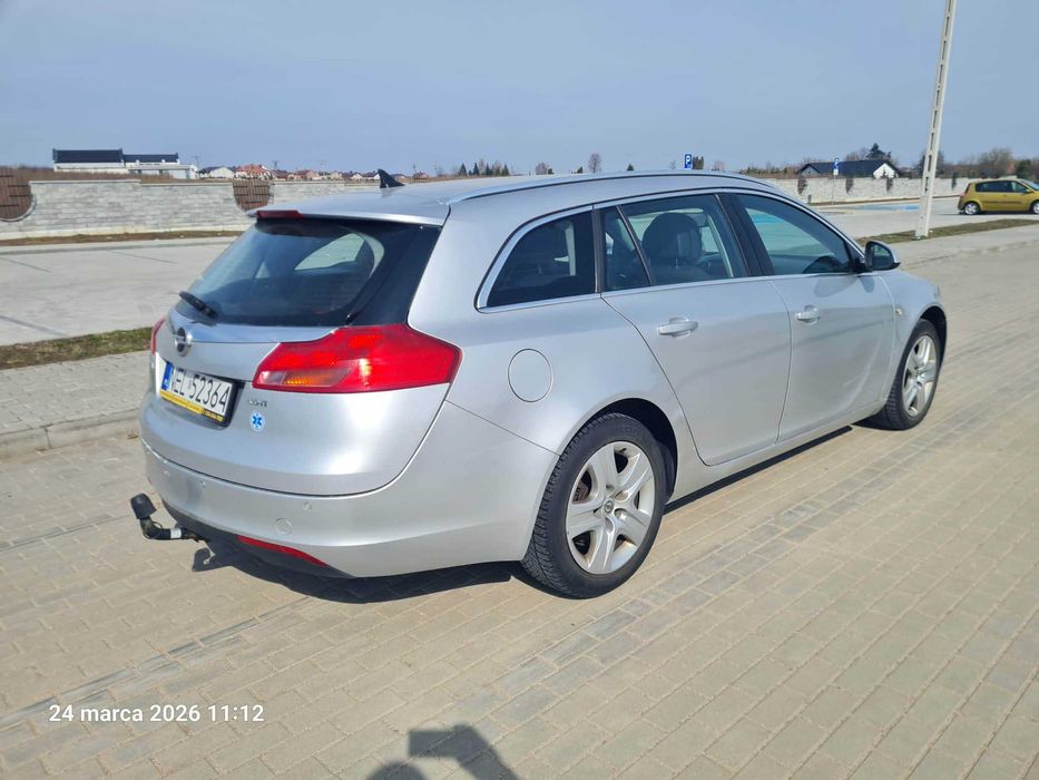 OPEL INSIGNIA super stan 2009r