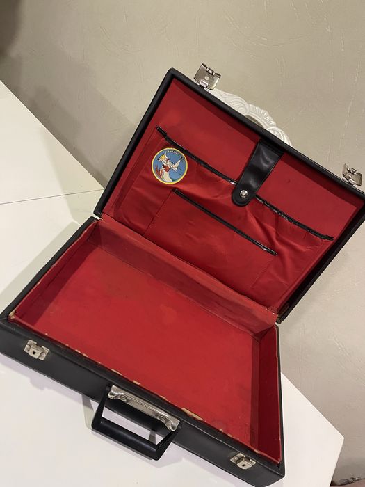 Ретро чемодан для фотосесії