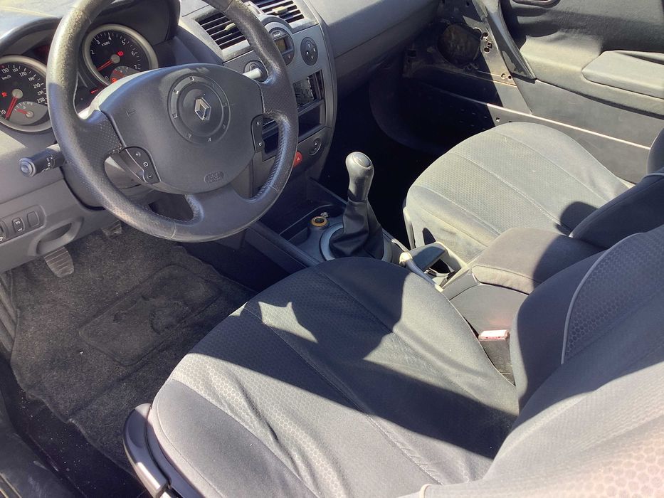 Renault Megane II 1.5 DCi 3p - 2003 - Para peças