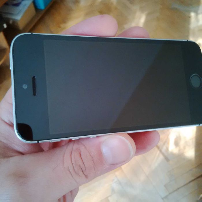 Iphone SE 32Gb 2016р