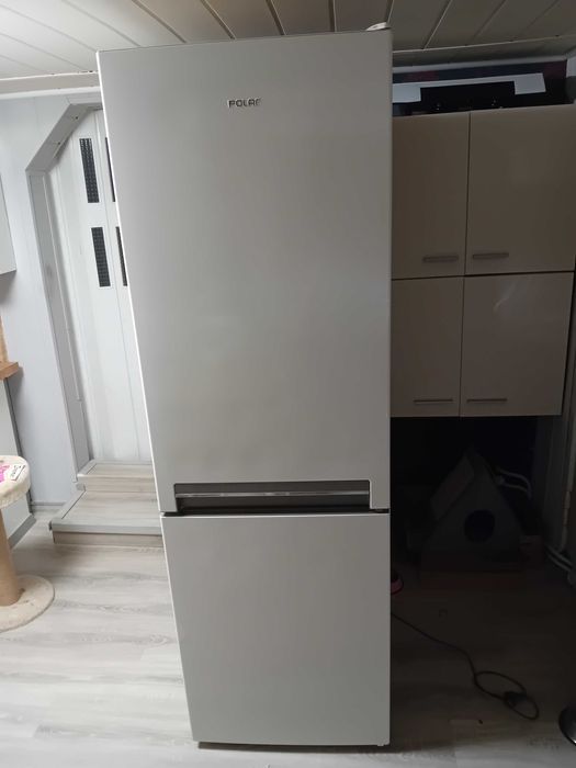 Sprzedam chlodziarko-zamrazarke.