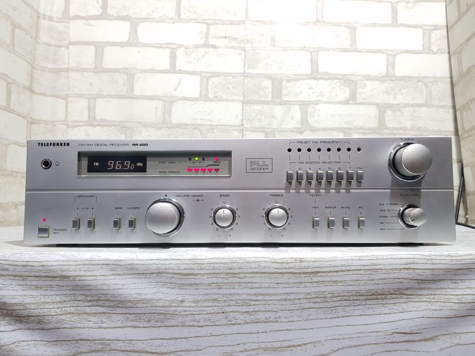 Стерео ресивер TELEFUNKEN RR200, *2x60 Вт, б/у з Німеччини