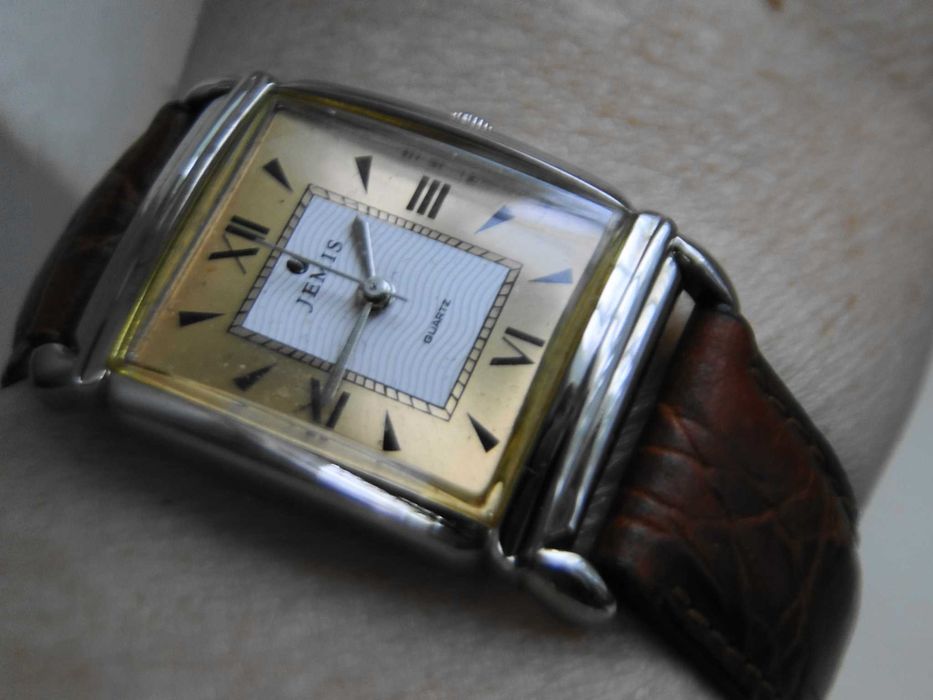 Elegancki zegarek kwarcowy