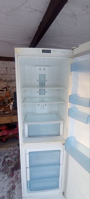 Продам холодильник