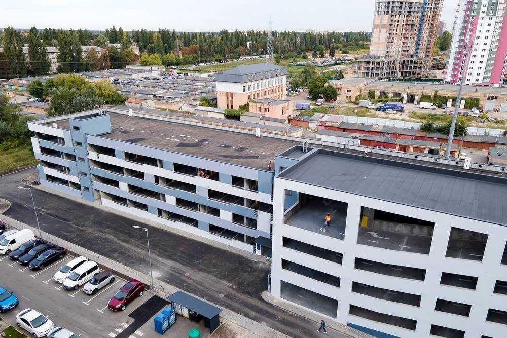 ЖК Місто Квітів. Паркомісця на 3-4 поверхах паркінгу. Без комісії.