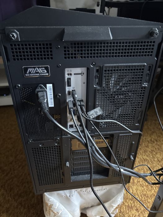 Torre meio ano com garantia 2 anos