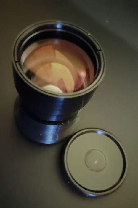 Художній об'єктив з постійною діафрагмою 1,2  (адаптація)