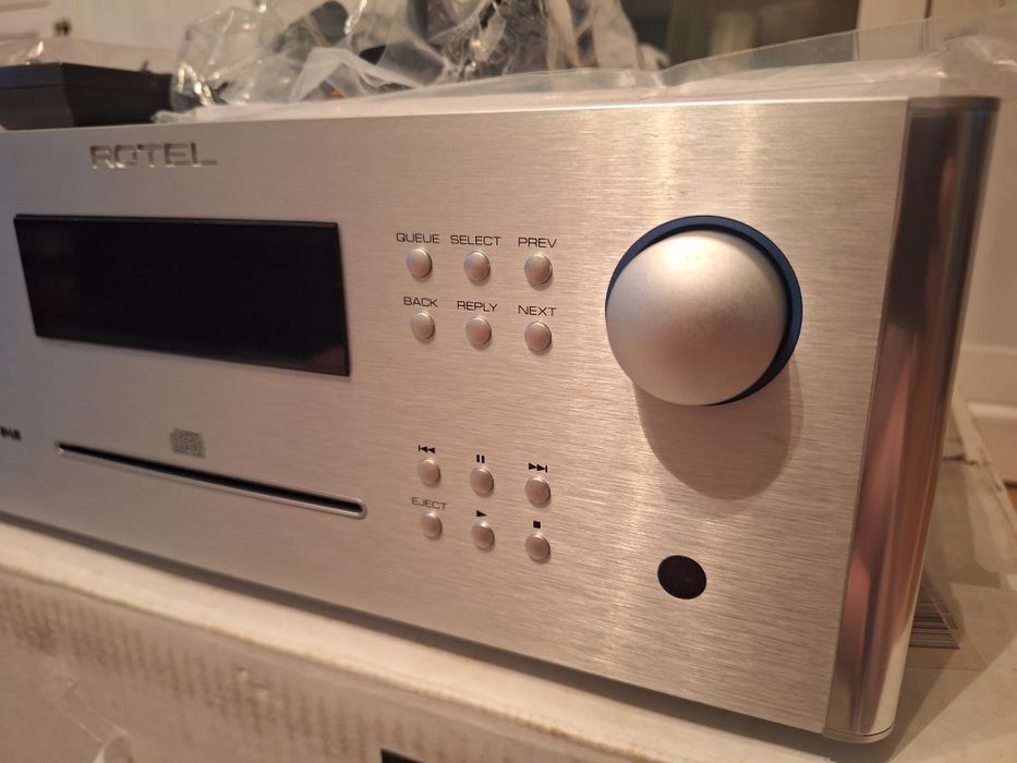 Amplituner CD Rotel RCX 1500 pilot karton