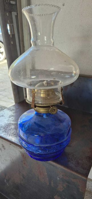 Antiga Lamparina a Óleo em Vidro Azul - Vintage e Colecionável