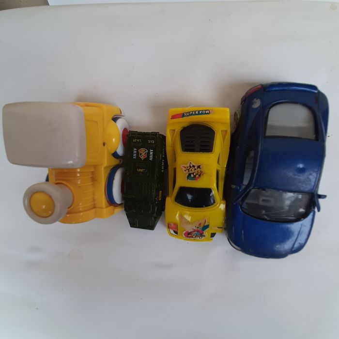 Дитячі іграшки та розвиваюча гра