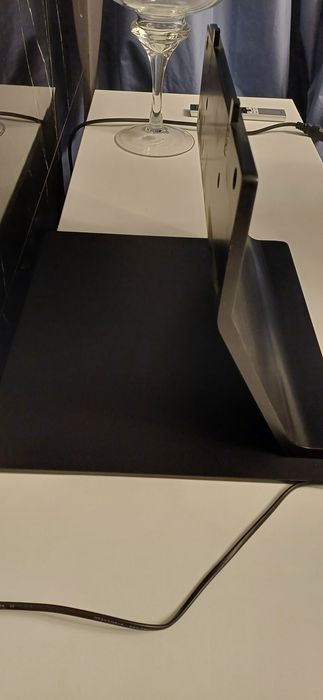Stojak i pilot do telewizora