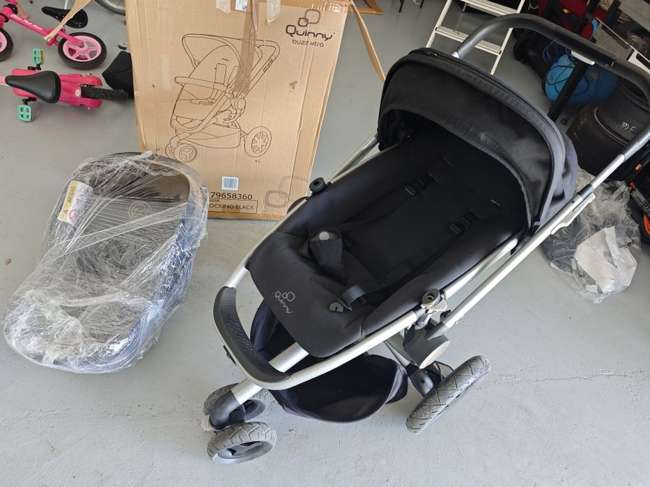 Carrinho Quinny + ovo Cybex