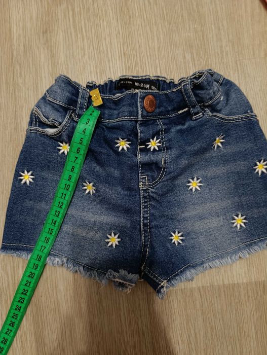 Джинсові шорти на дівчинку