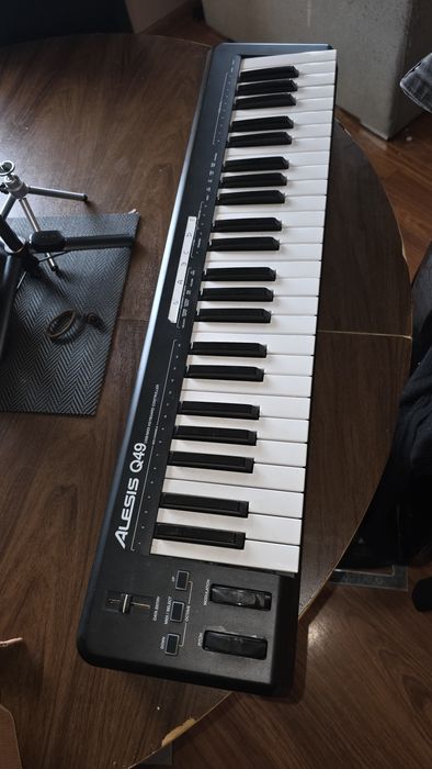 Klawiatura mini controller Alesis Q49