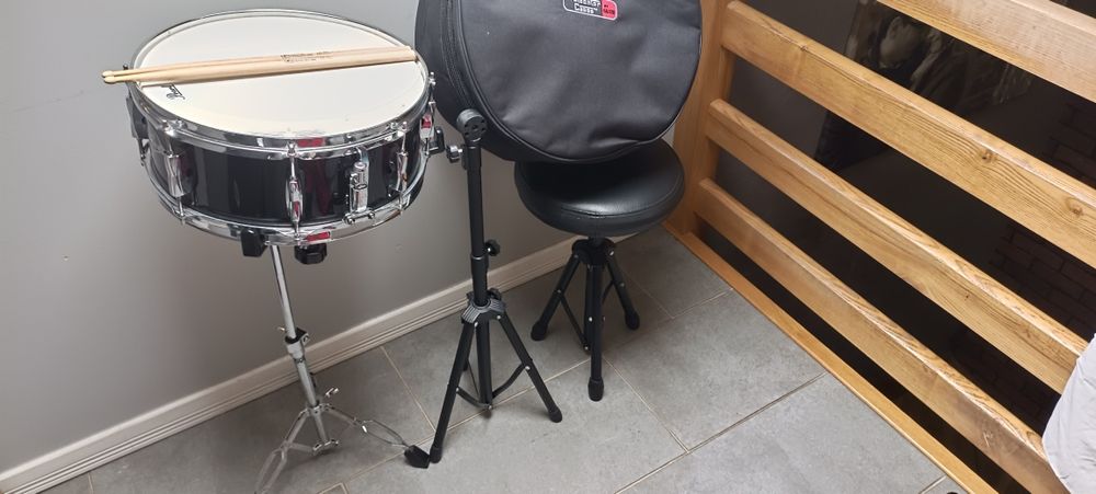 Profesjonalny zestaw do grania na perkusji Pearl