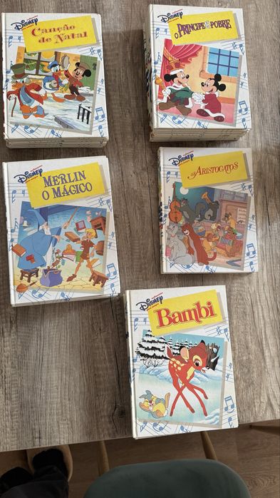 Coleção 25 livros Disney com Audio Cassetes